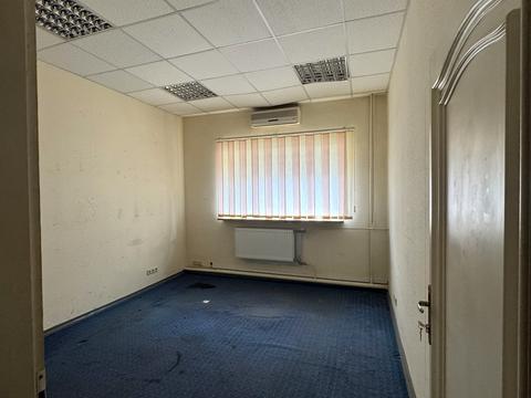 комерційна за адресою Автопаркова вул., 7