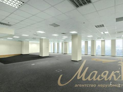 коммерческая по адресу Николая Амосова ул., 12