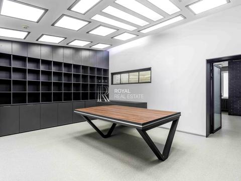 комерційна за адресою Лютеранська вул., 21/12