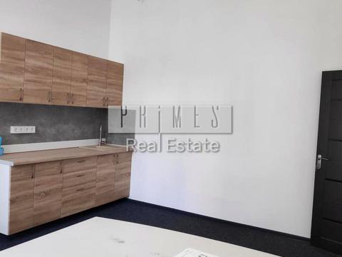 комерційна за адресою Володимирська, 10