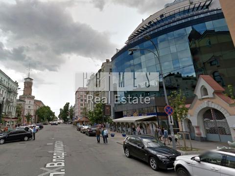 комерційна за адресою Володимирська, 10