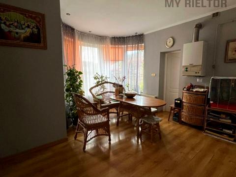 дом по адресу Центральна 42