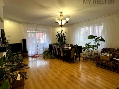 дом по адресу Центральна 42