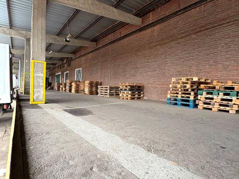 комерційна за адресою Максимовича вул., 8