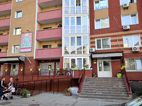 квартира за адресою Бориса Гмирі вул., 12-Б