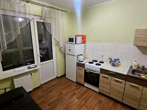 квартира за адресою Бориса Гмирі вул., 12-Б