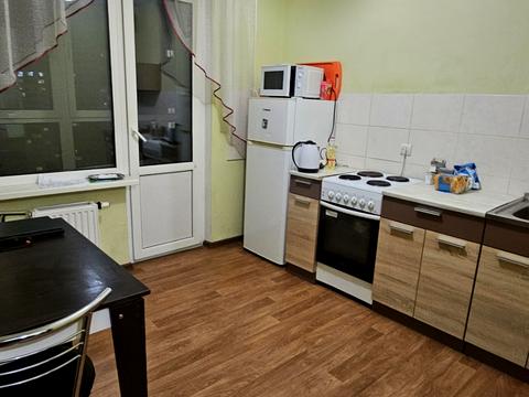 квартира за адресою Бориса Гмирі вул., 12-Б