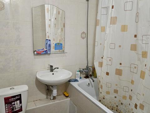 квартира за адресою Бориса Гмирі вул., 12-Б