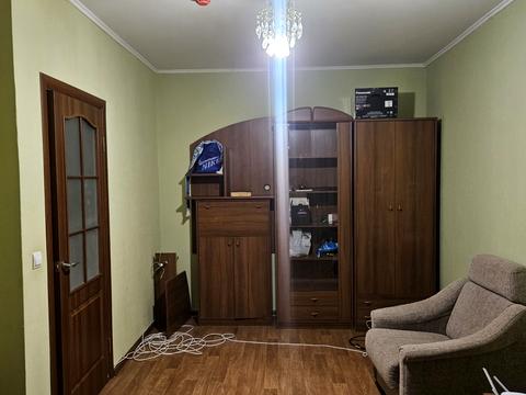 квартира за адресою Бориса Гмирі вул., 12-Б