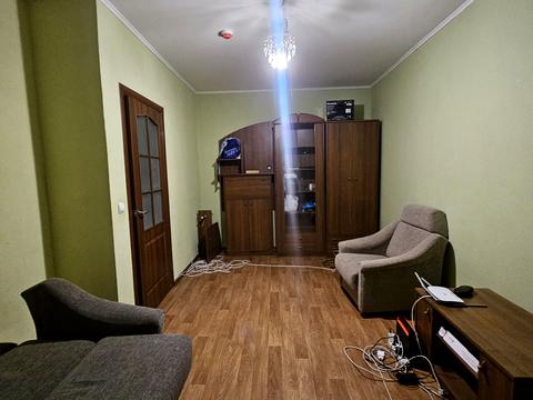 квартира за адресою Бориса Гмирі вул., 12-Б