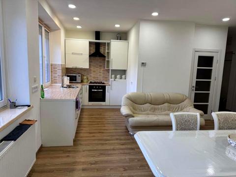 квартира за адресою Похила вул., 5