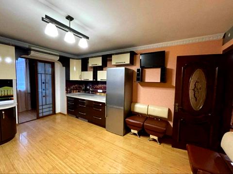 квартира за адресою Добровольців вул. (Маршала Говорова), 10/6