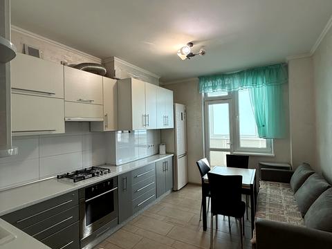 квартира за адресою Червоної Калини просп., 72