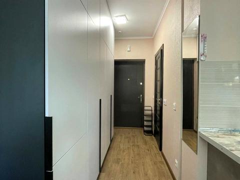 квартира за адресою Сім'ї Кульженків вул. (Петра Дегтяренка), 6