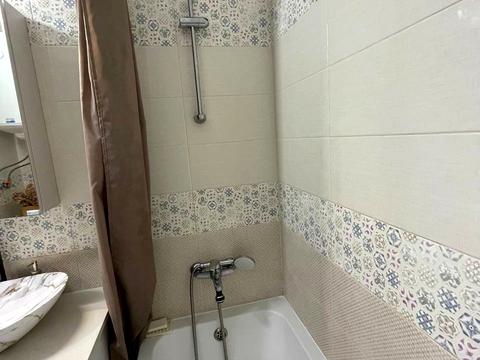 квартира за адресою Сім'ї Кульженків вул. (Петра Дегтяренка), 6