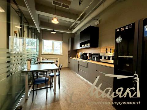 коммерческая по адресу Сімʼї Прахових ул. (Гайдара), 372