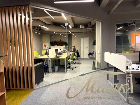 коммерческая по адресу Сімʼї Прахових ул. (Гайдара), 372