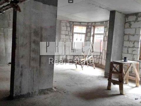 комерційна за адресою Лесі Українки бульв., 23-А