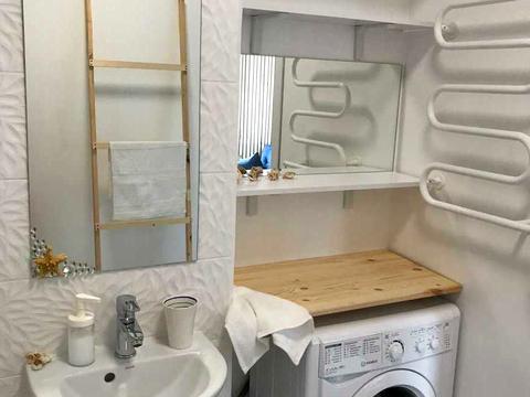 квартира за адресою Миколи Ушакова вул., 12