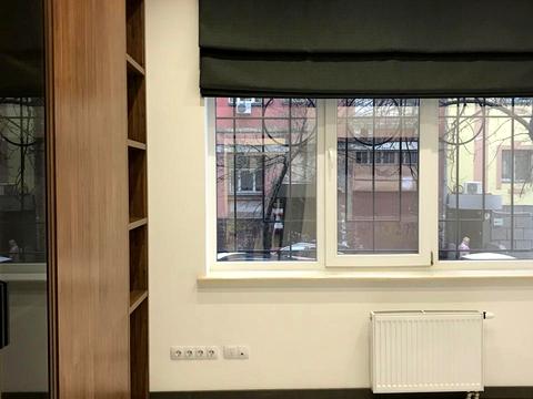 коммерческая по адресу Полтавская ул., 12