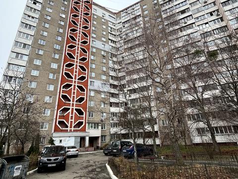 квартира за адресою Академіка Єфремова вул. (Командарма Уборевича), 18