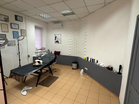 комерційна за адресою Мечнікова, 7