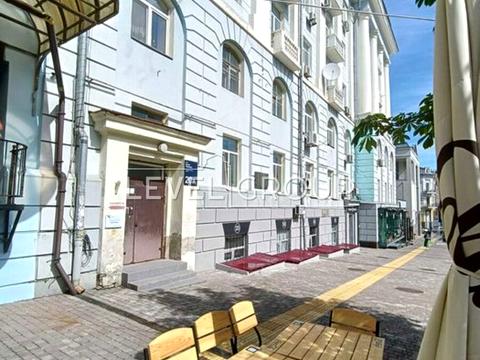 квартира за адресою Євгена Чикаленка вул. (Пушкінська), 20