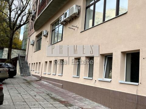 комерційна за адресою Олександра Кониського вул., 28А-30А