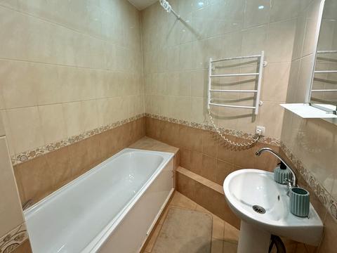 квартира по адресу Софии Русовой ул., 1