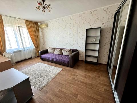 квартира по адресу Софии Русовой ул., 1