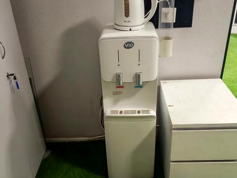 комерційна за адресою Січеславська вул., 6