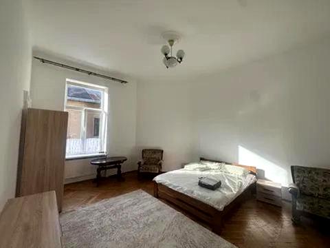 квартира по адресу Гетьмана Дорошенко ул. (Жовтневая), 8