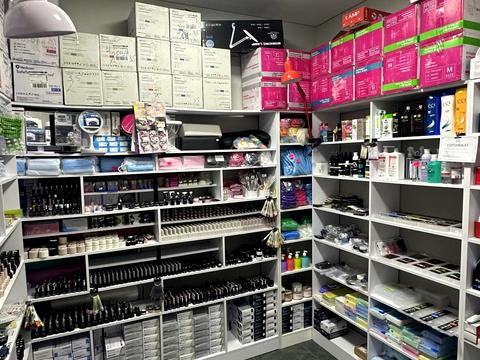 комерційна за адресою Перлинна вул., 2