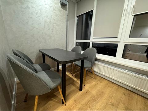 квартира за адресою Домбровського вул., 3б, к.14,15