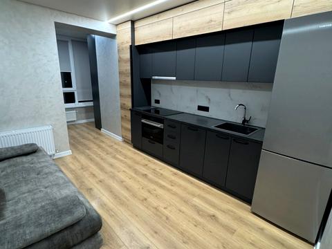 квартира за адресою Домбровського вул., 3б, к.14,15