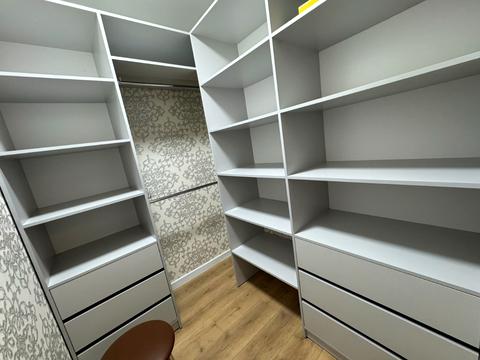 квартира за адресою Домбровського вул., 3б, к.14,15