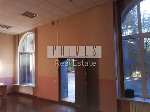 комерційна за адресою Сокальська вул., 4