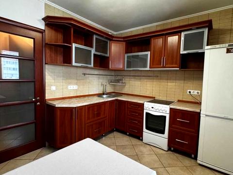 квартира за адресою Драгоманова вул., 1-К