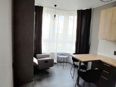 квартира за адресою Дніпровська набережна вул., 17-К