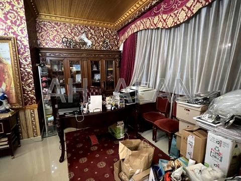 комерційна за адресою Євгена Чикаленка вул. (Пушкінська), 32