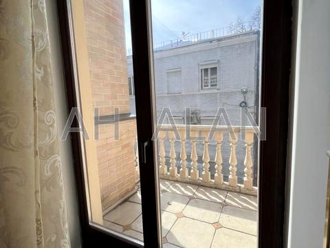 комерційна за адресою Євгена Чикаленка вул. (Пушкінська), 32