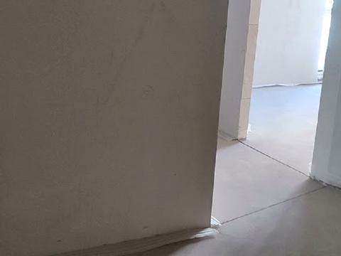 комерційна за адресою Краснова вул., 3