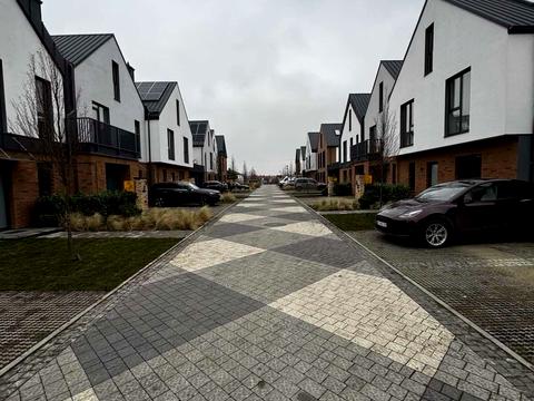 будинок за адресою Михайла Грушевського вул.