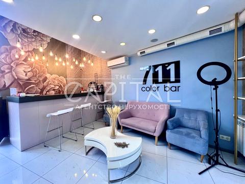 комерційна за адресою Володимира Івасюка просп. (Героїв Сталінграду), 2-Д