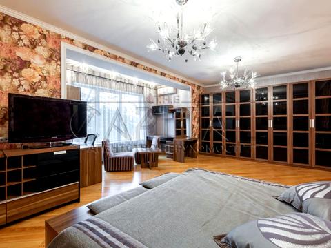 будинок за адресою Дружби вул., 1