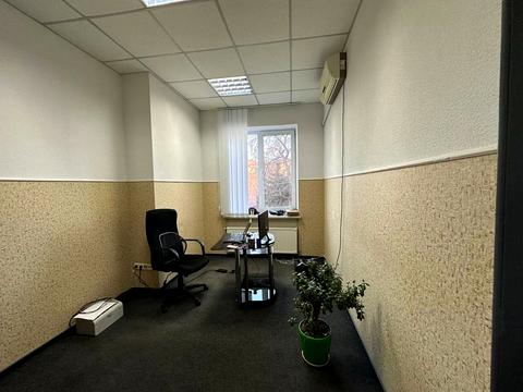 комерційна за адресою Сергія Подолинського вул. (Благоєва), 31г