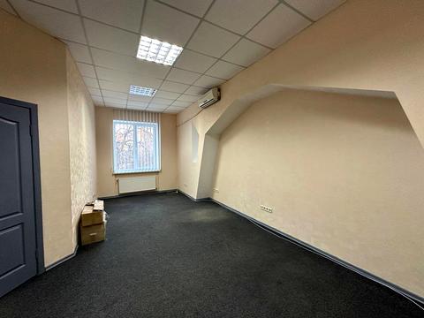 комерційна за адресою Сергія Подолинського вул. (Благоєва), 31г