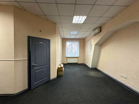 комерційна за адресою Сергія Подолинського вул. (Благоєва), 31г