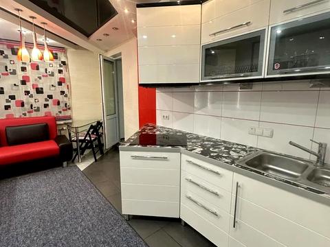 квартира за адресою Героїв полку "Азов" вул. (Маршала Малиновського), 32-Б