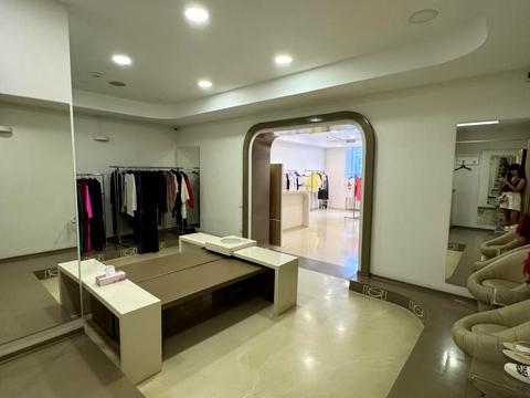 коммерческая по адресу Владимира Ивасюка просп. (Героїв Сталінграду), 1